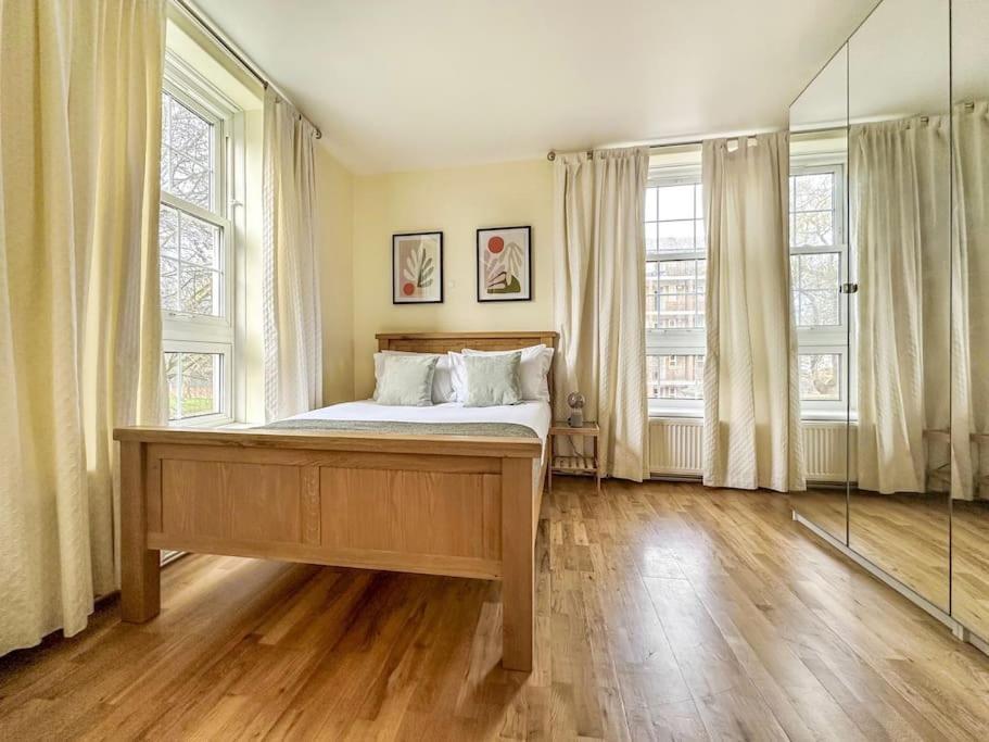 Spacious 4 Bed Flat Near London 02 Arena Greenwich المظهر الخارجي الصورة